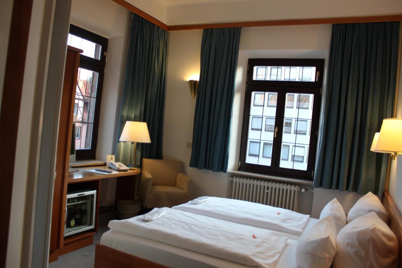 Hotel Deutscher Kaiser Norimberga Camera foto